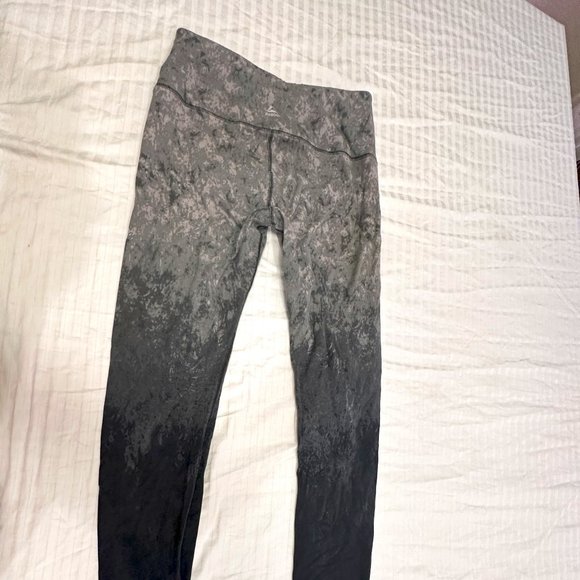 ❄️ REEBOK WOMENS PULL ON ATLETIC YOGA LEGGINGS SIZE M ❄️ - Picture 4 of 6